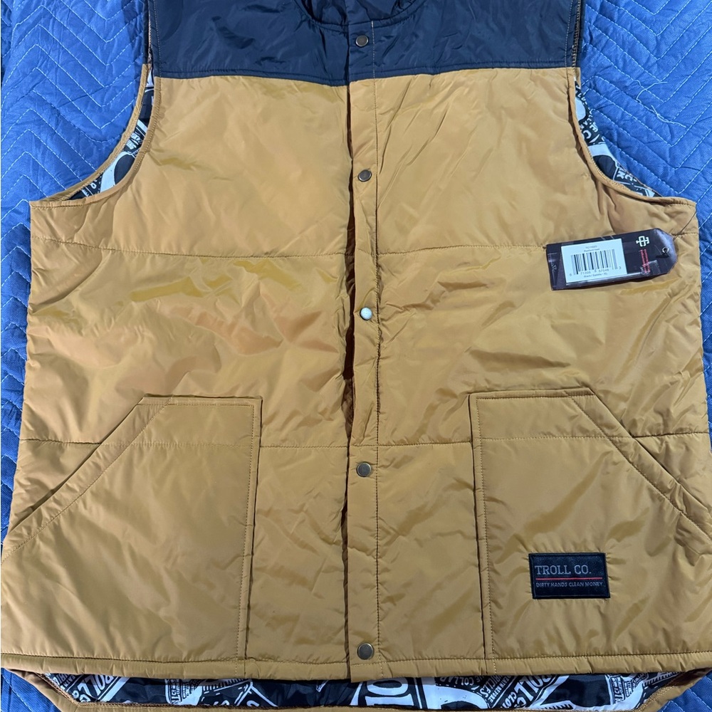 Troll Co. Light Weight Vest.